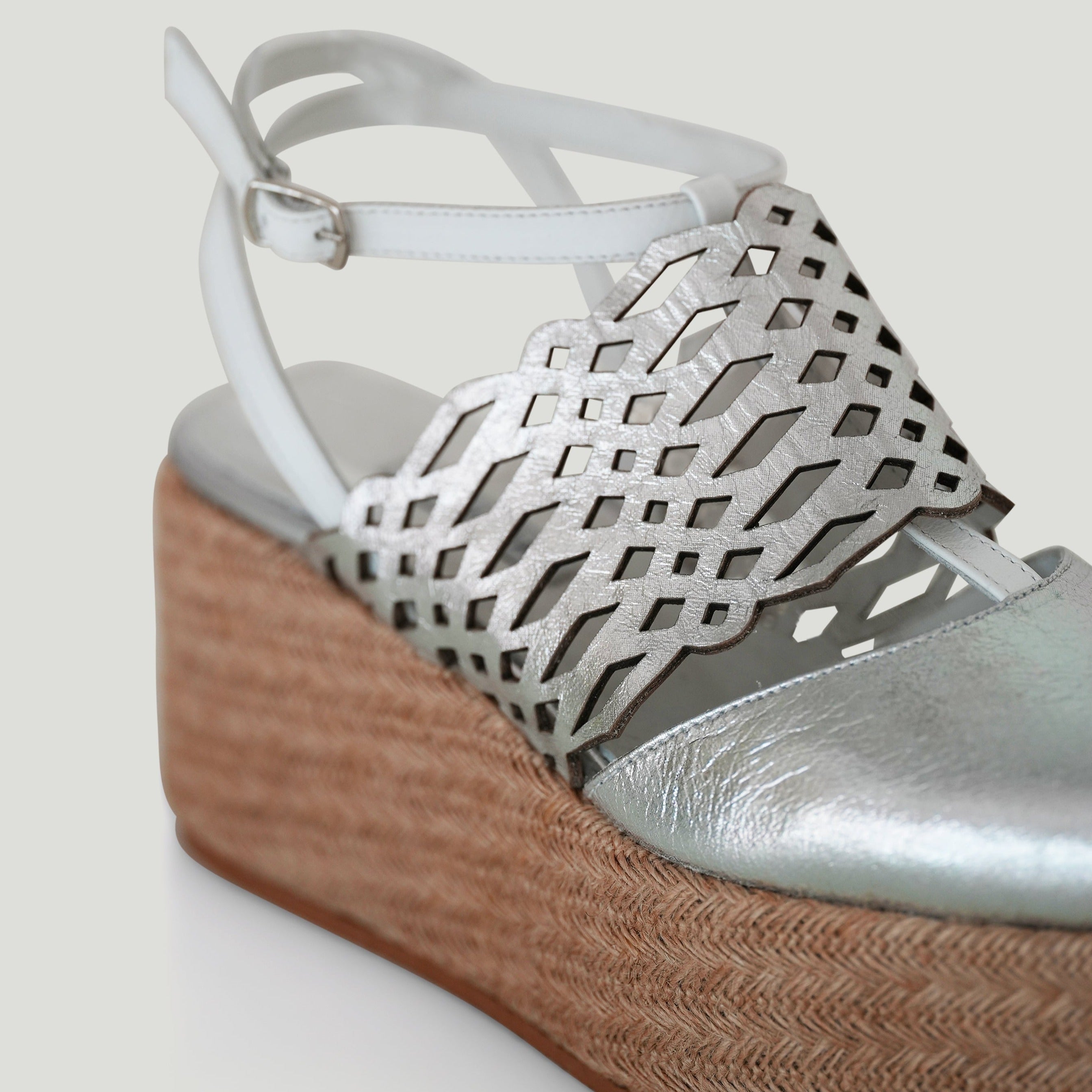 Falak silver platform - THUNA