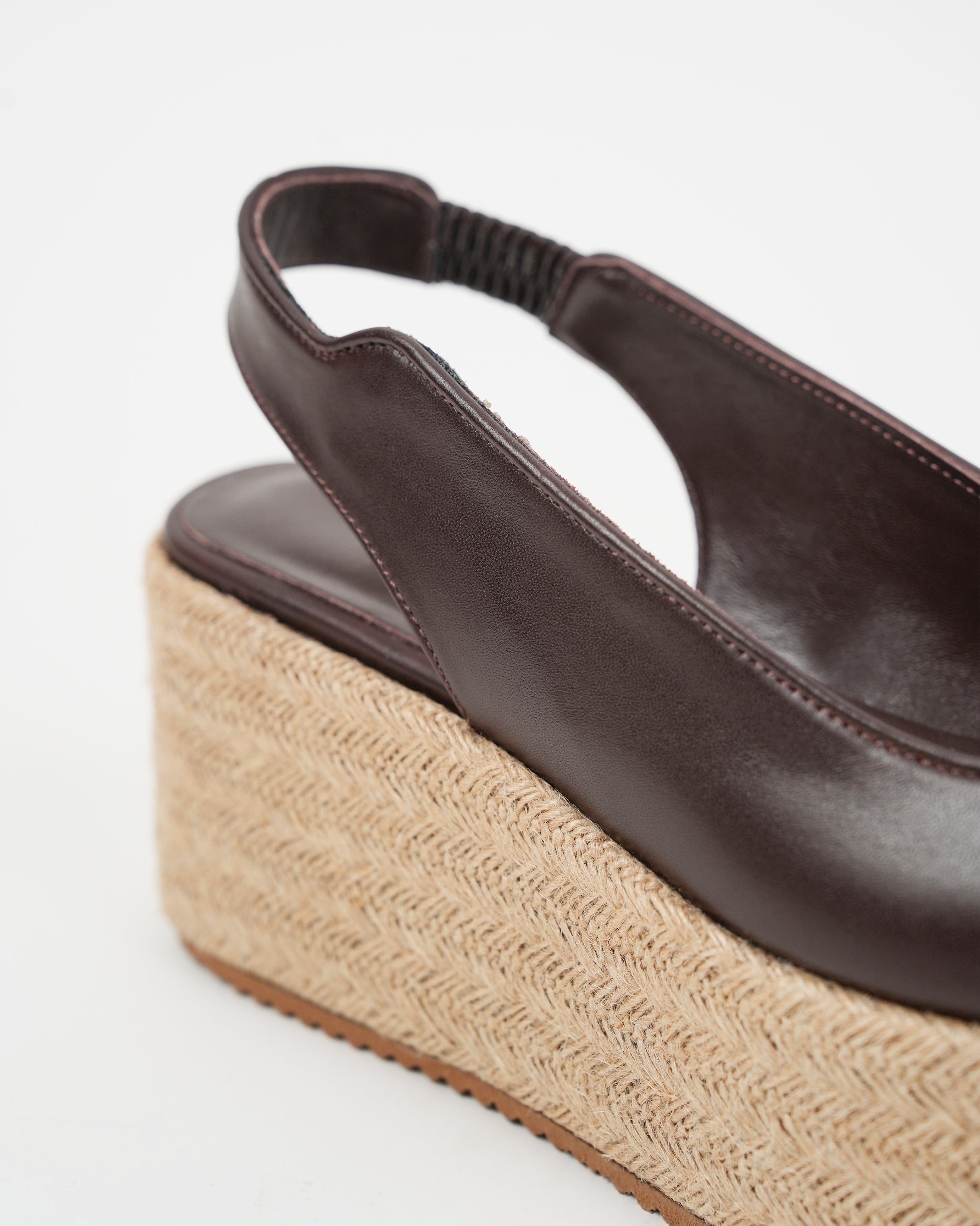 Brown platform shoe with jute sole summer sandals collection 