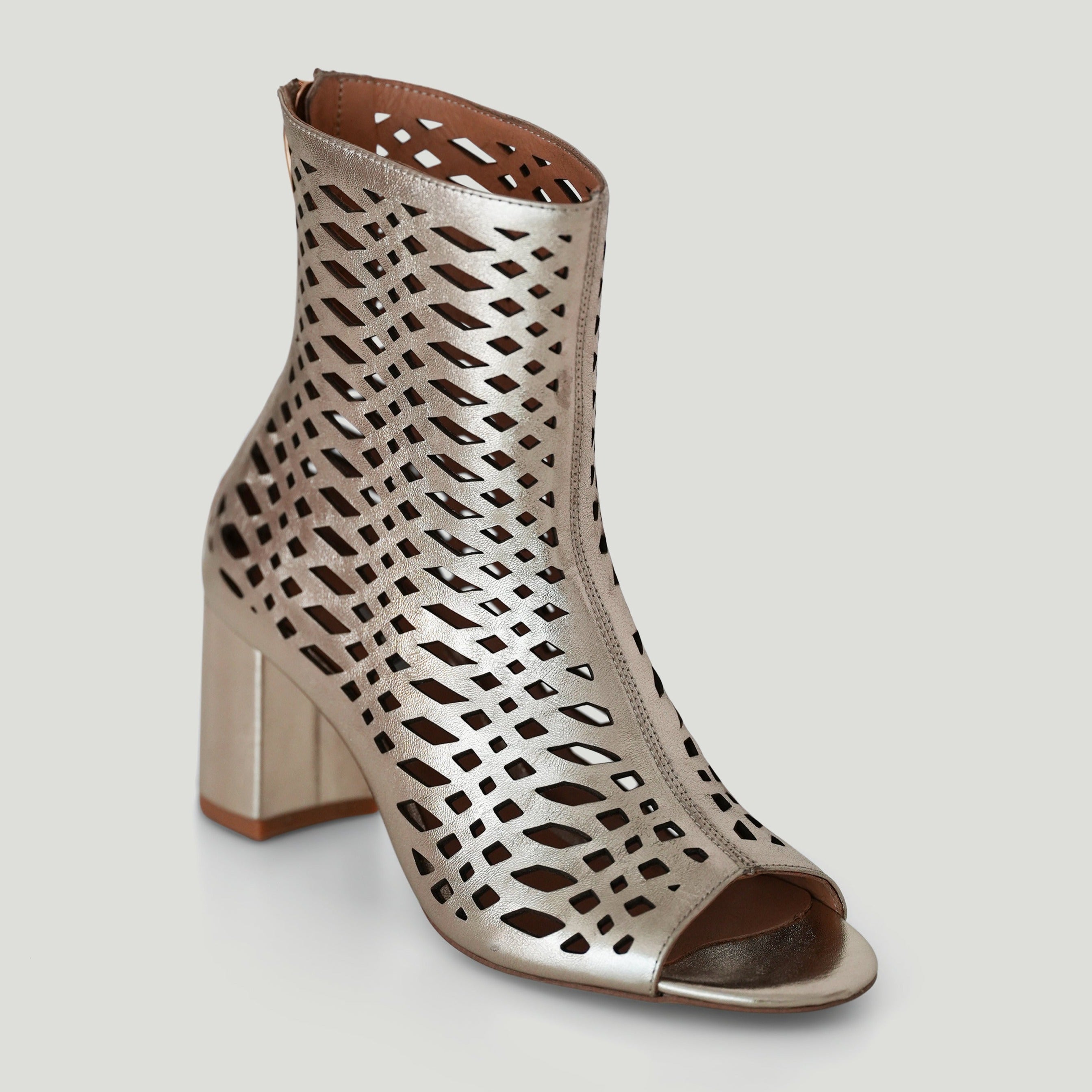 Kayan gold heel - THUNA