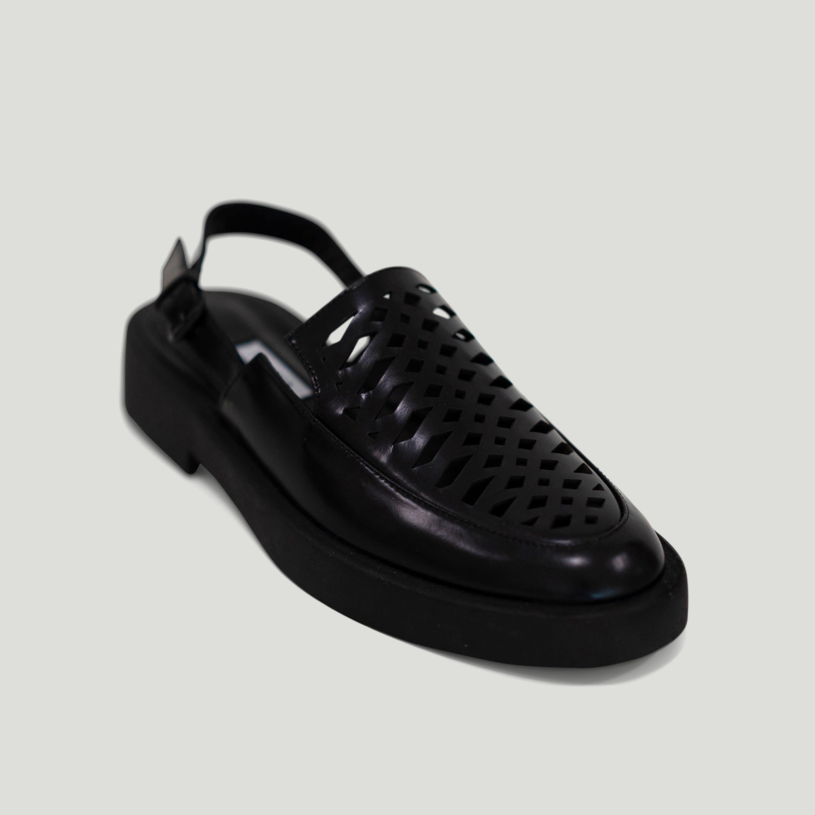 Kyla black sandal - THUNA