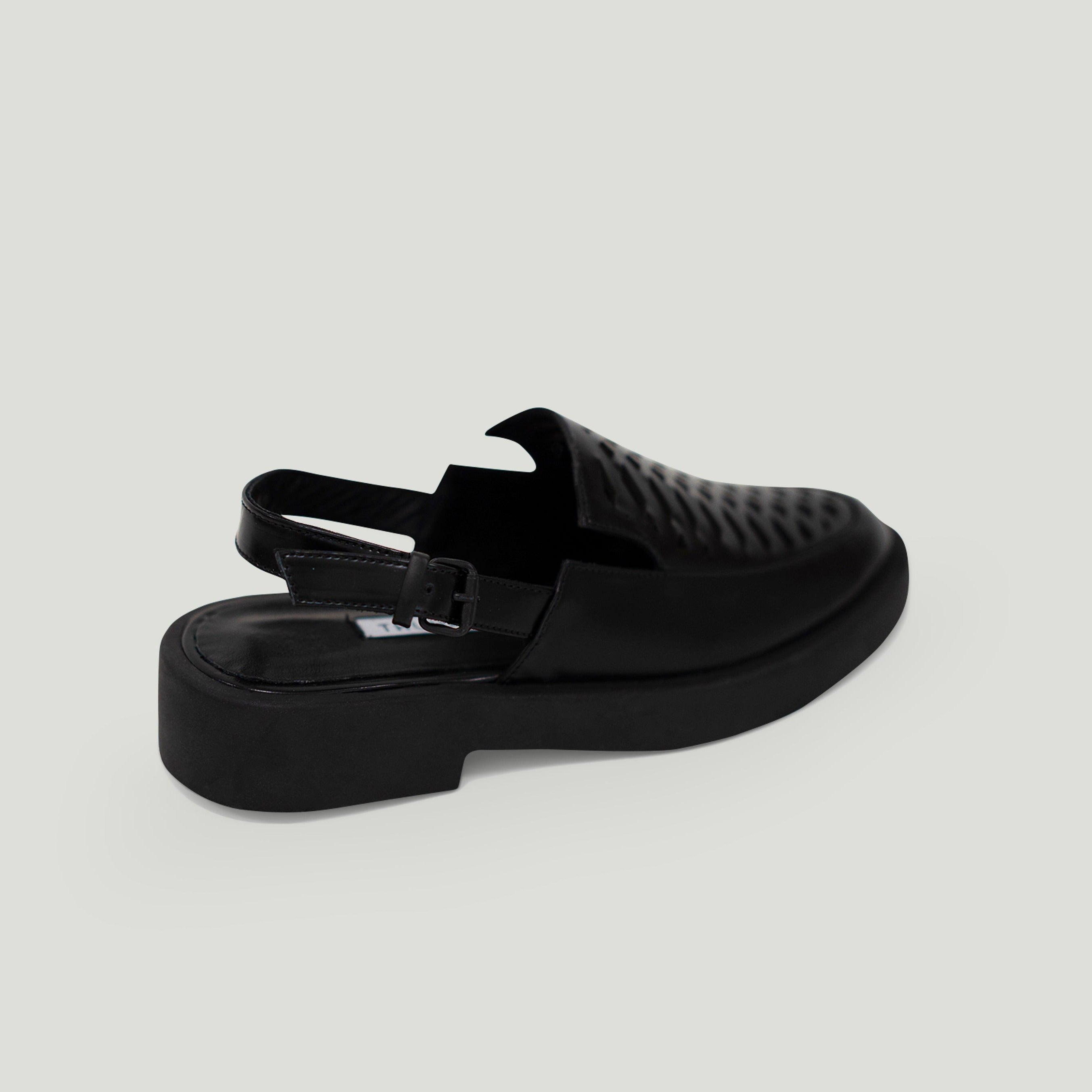 Kyla black sandal - THUNA