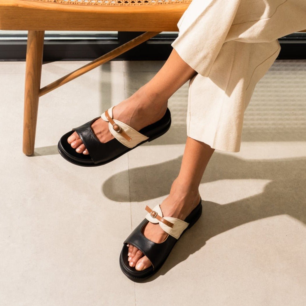 Luna black slipper - THUNA