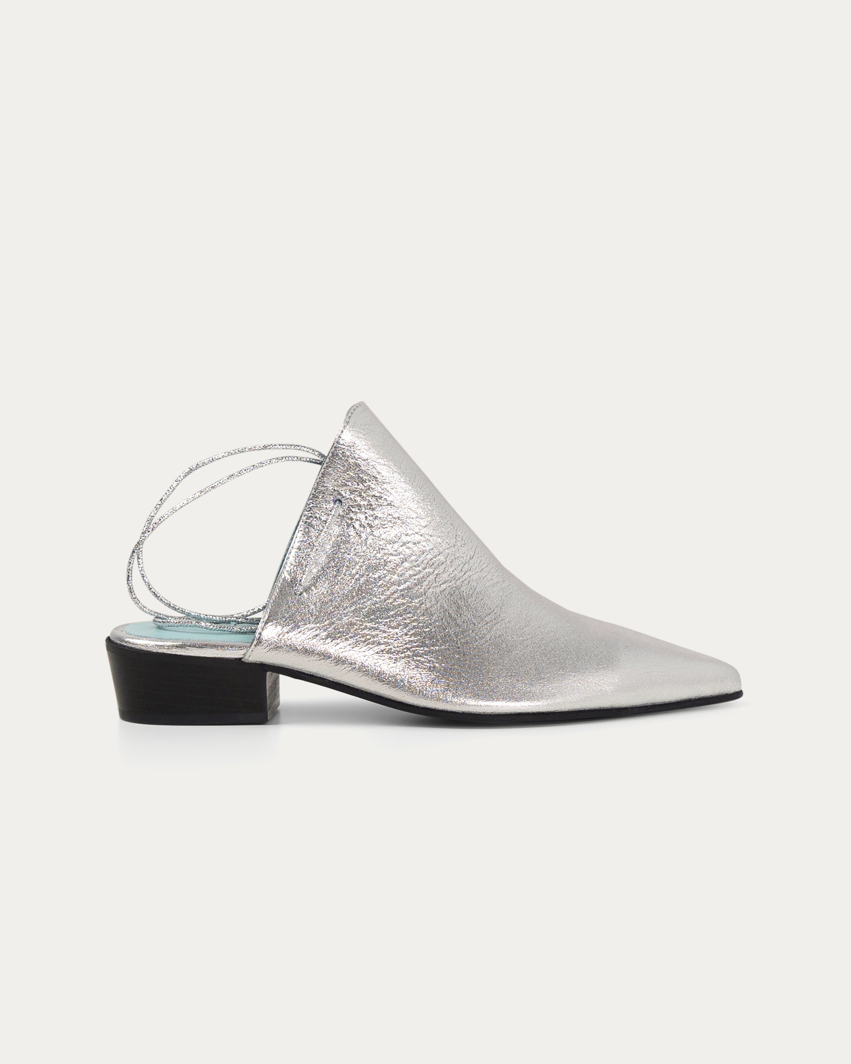 Nawa silver sandal - THUNA shoes - Kuwait 