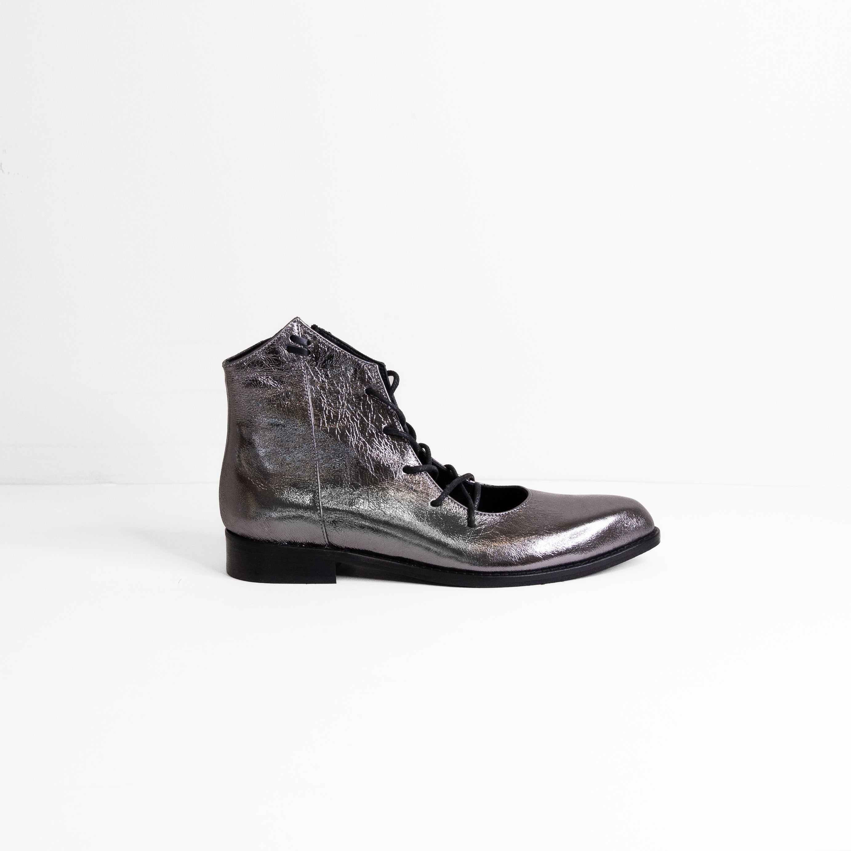 Nola silver boot - THUNA