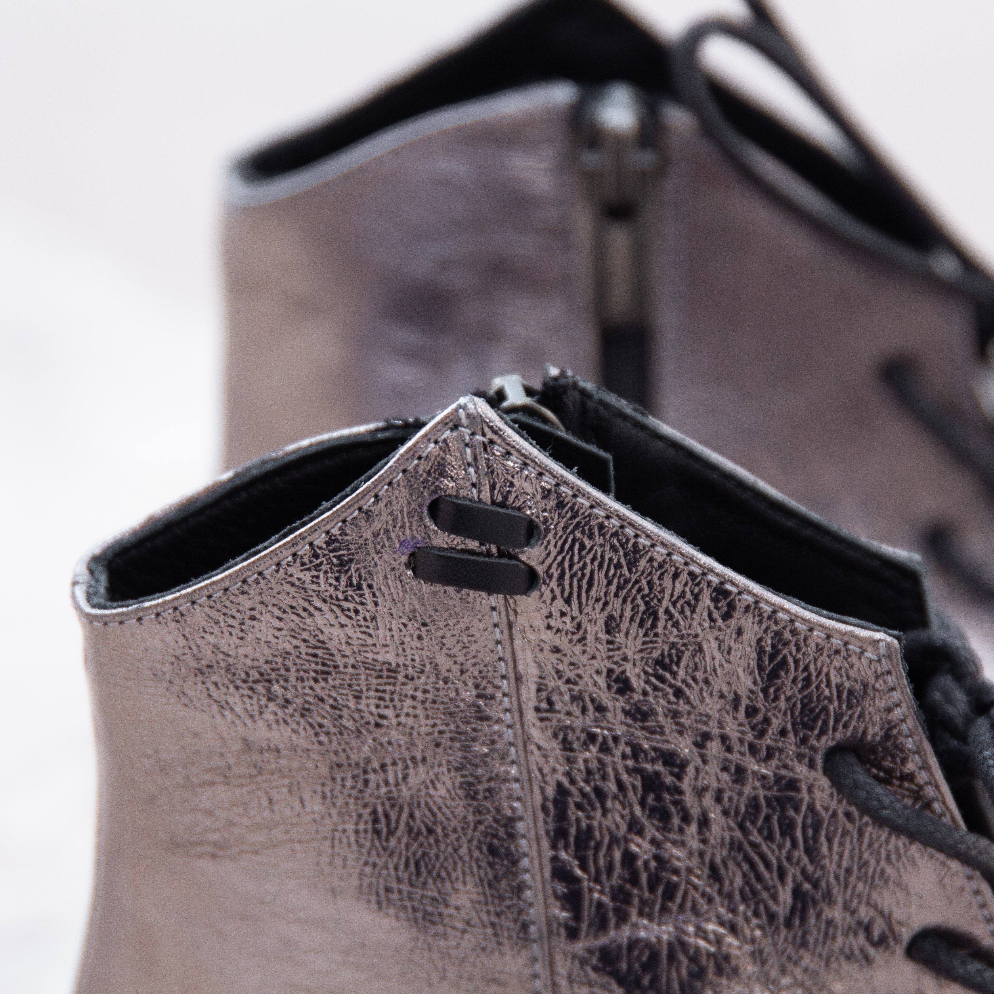 Nola silver boot - THUNA