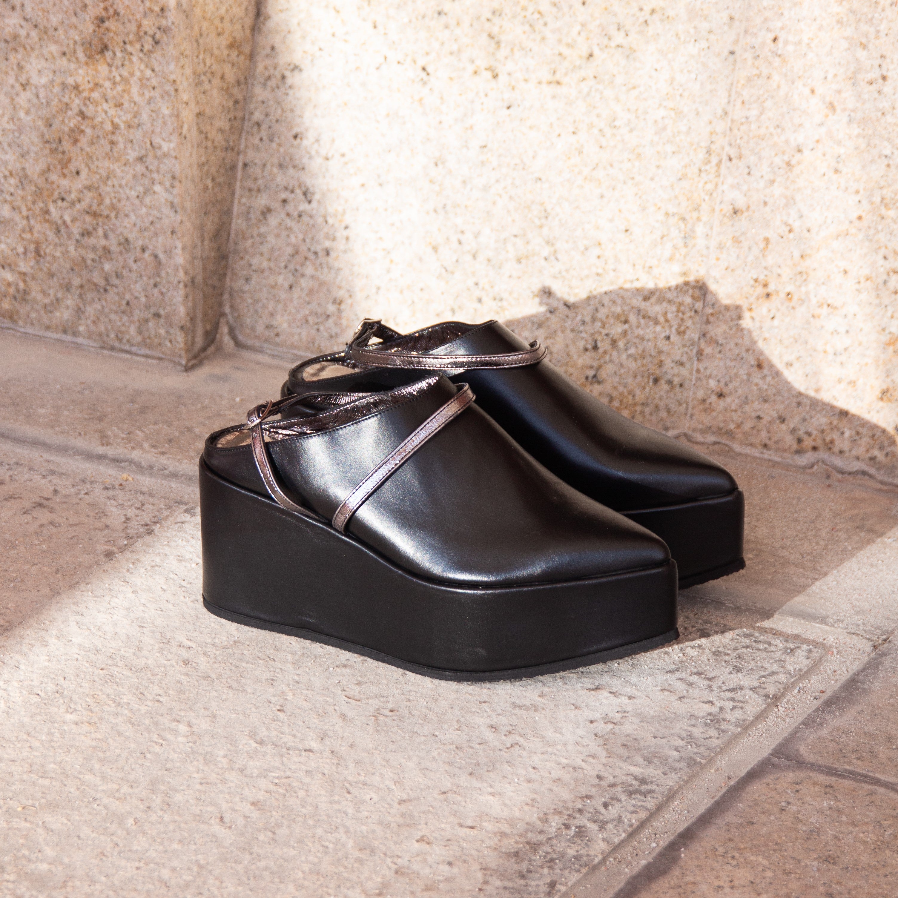 Nova black platform - THUNA