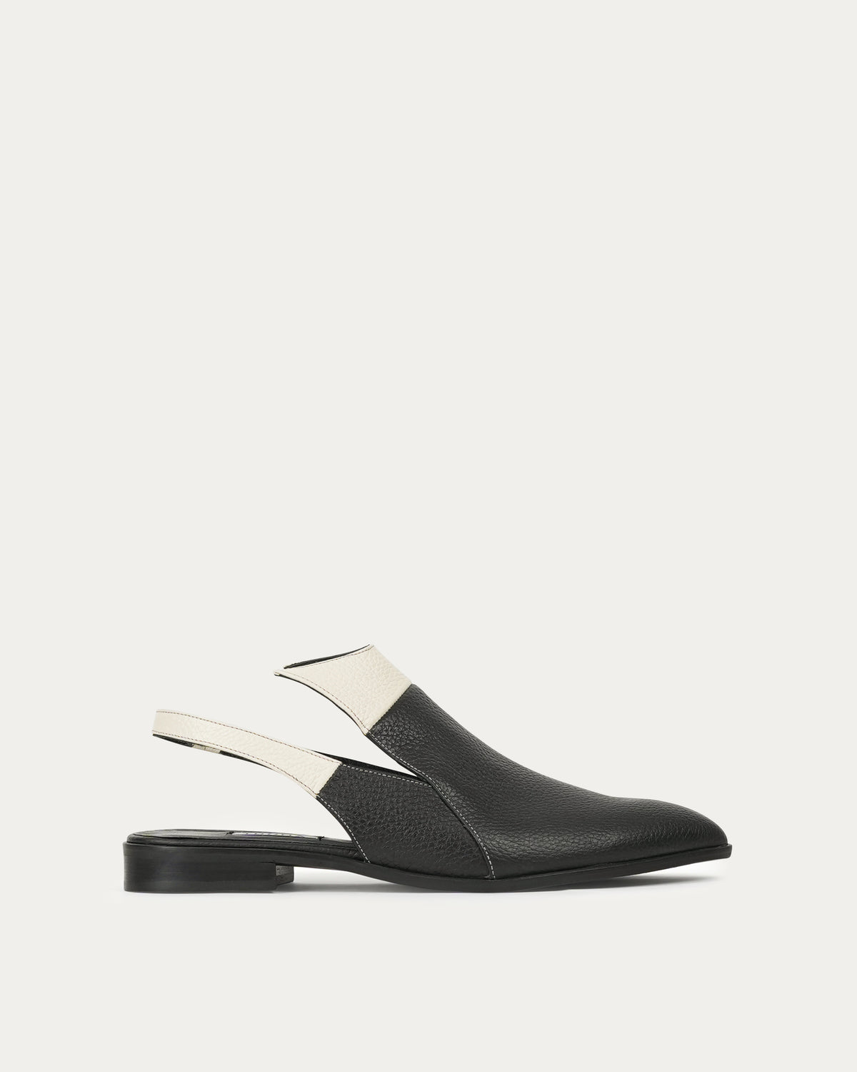 Sindy black slingback