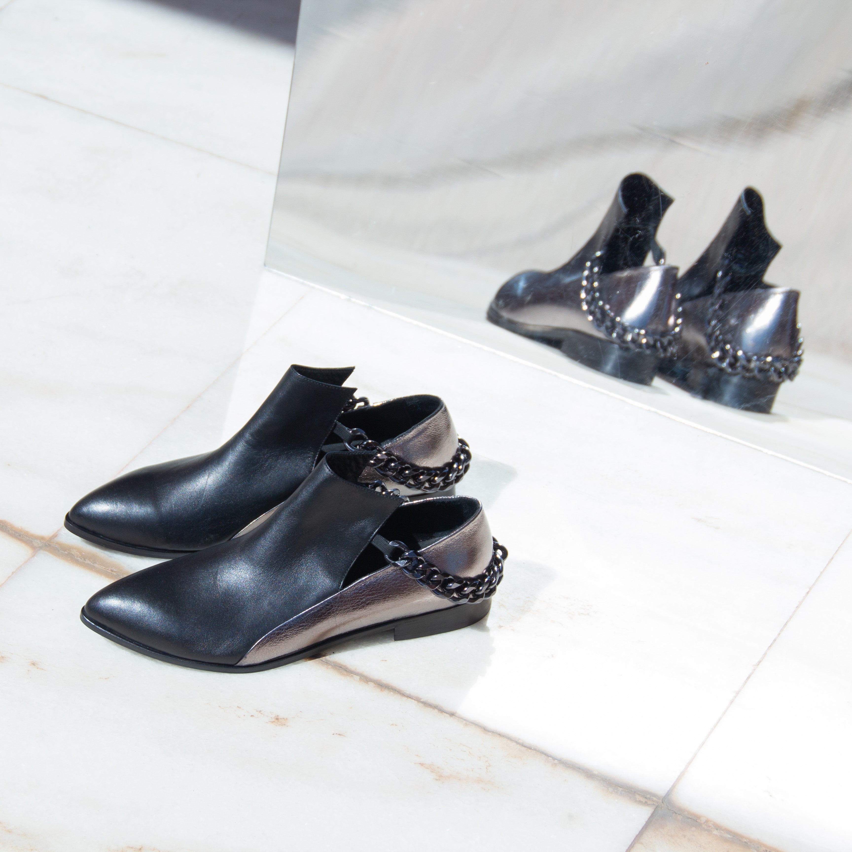 Solene black boot - THUNA