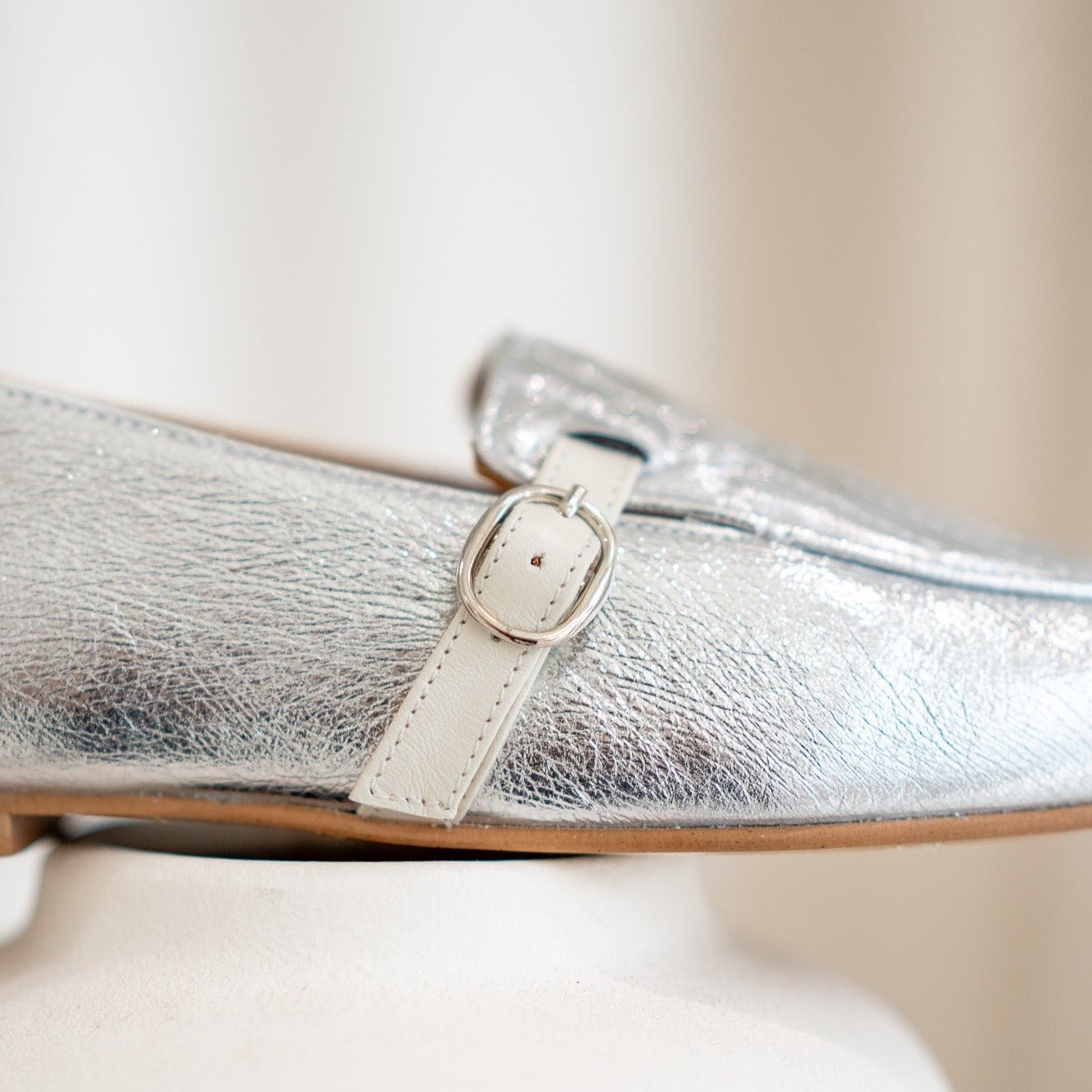 Amber silver loafer - THUNA