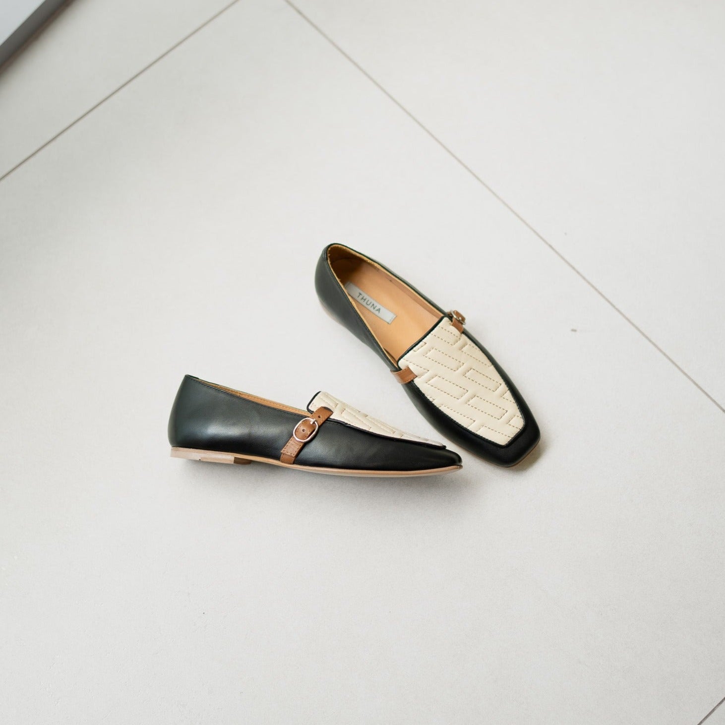 Amber black loafer - THUNA