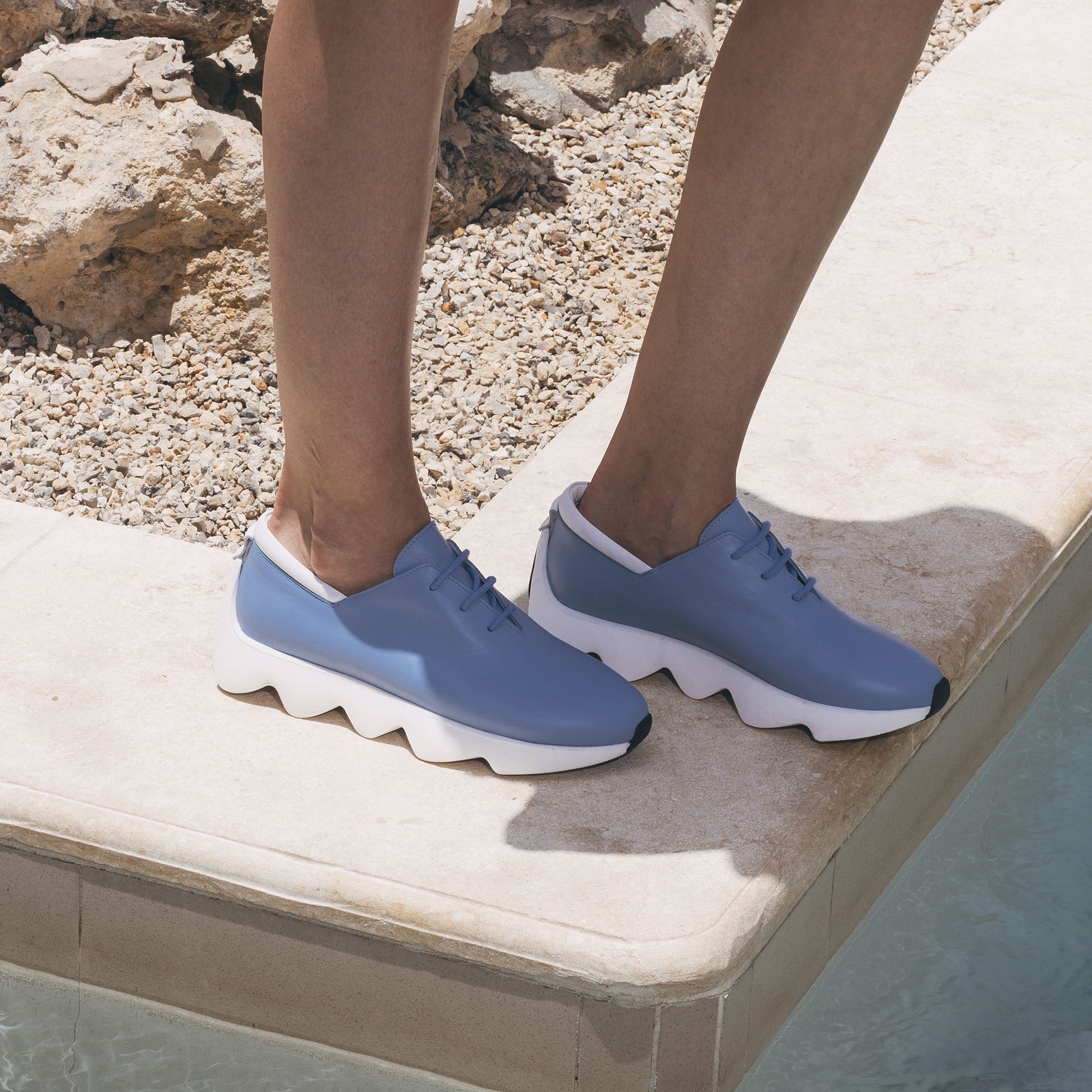 Dali blue sneakers - THUNA
