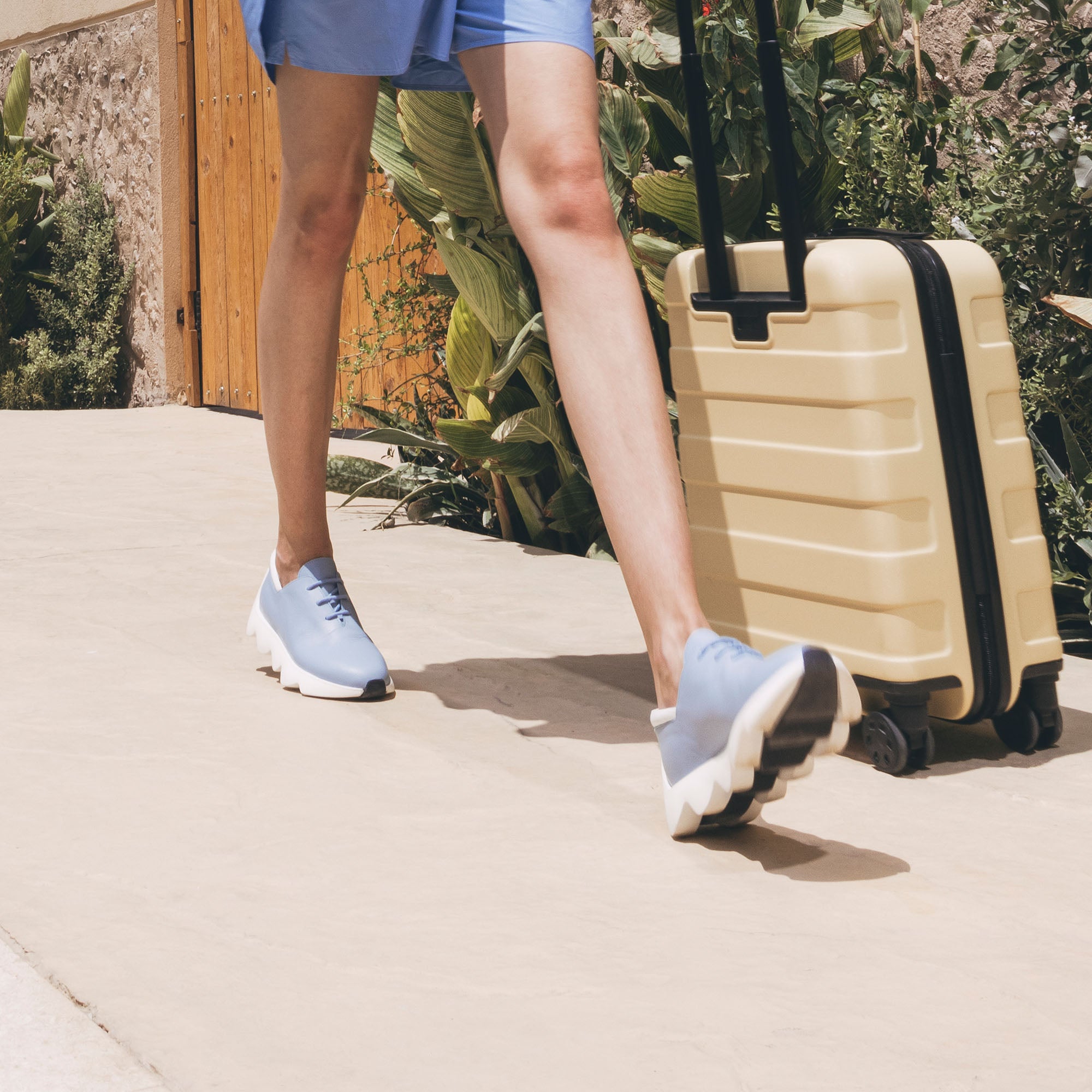 Dali blue sneakers - THUNA