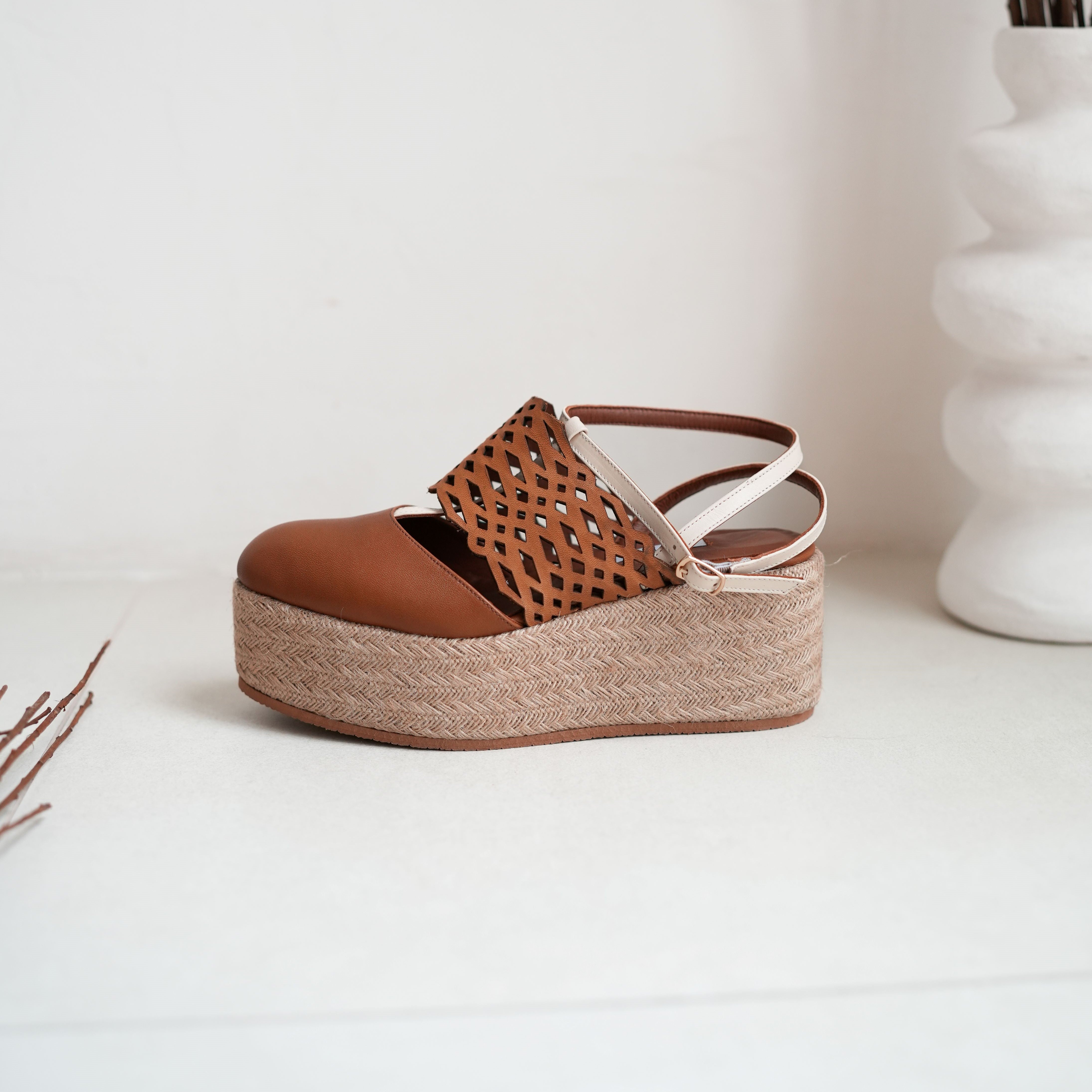 Falak brown platform - THUNA