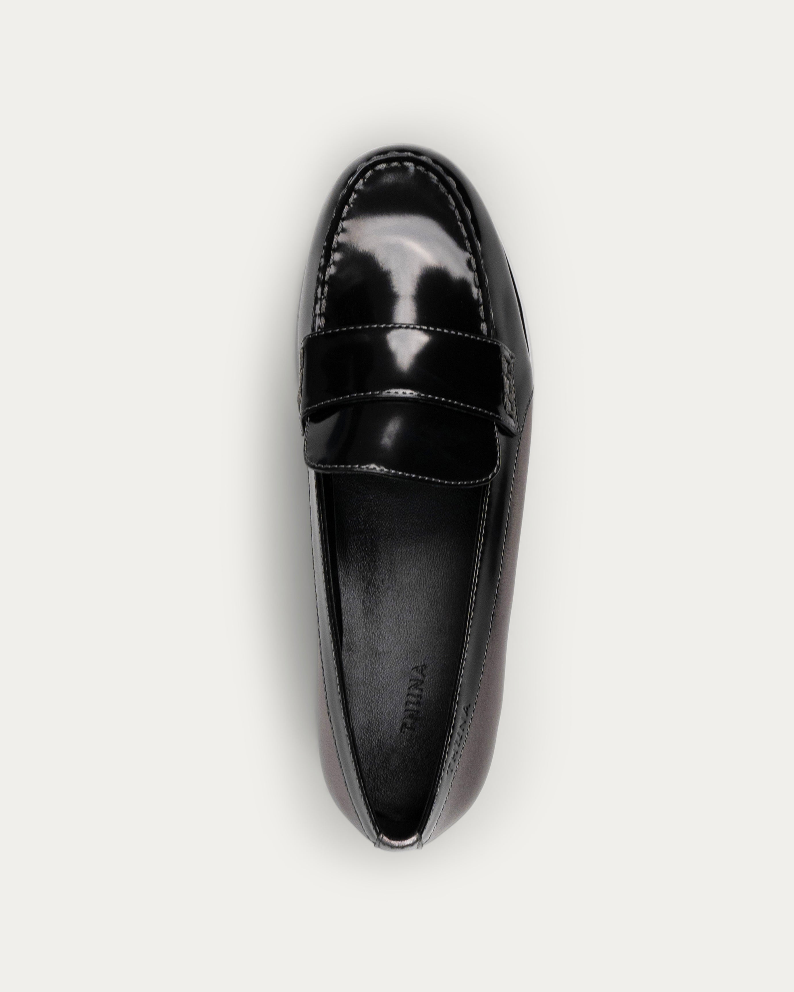 Black and silver platform loafer on a white background - Neve black platform loafer - THUNA Kuwait - KSA- Qatar- UAE