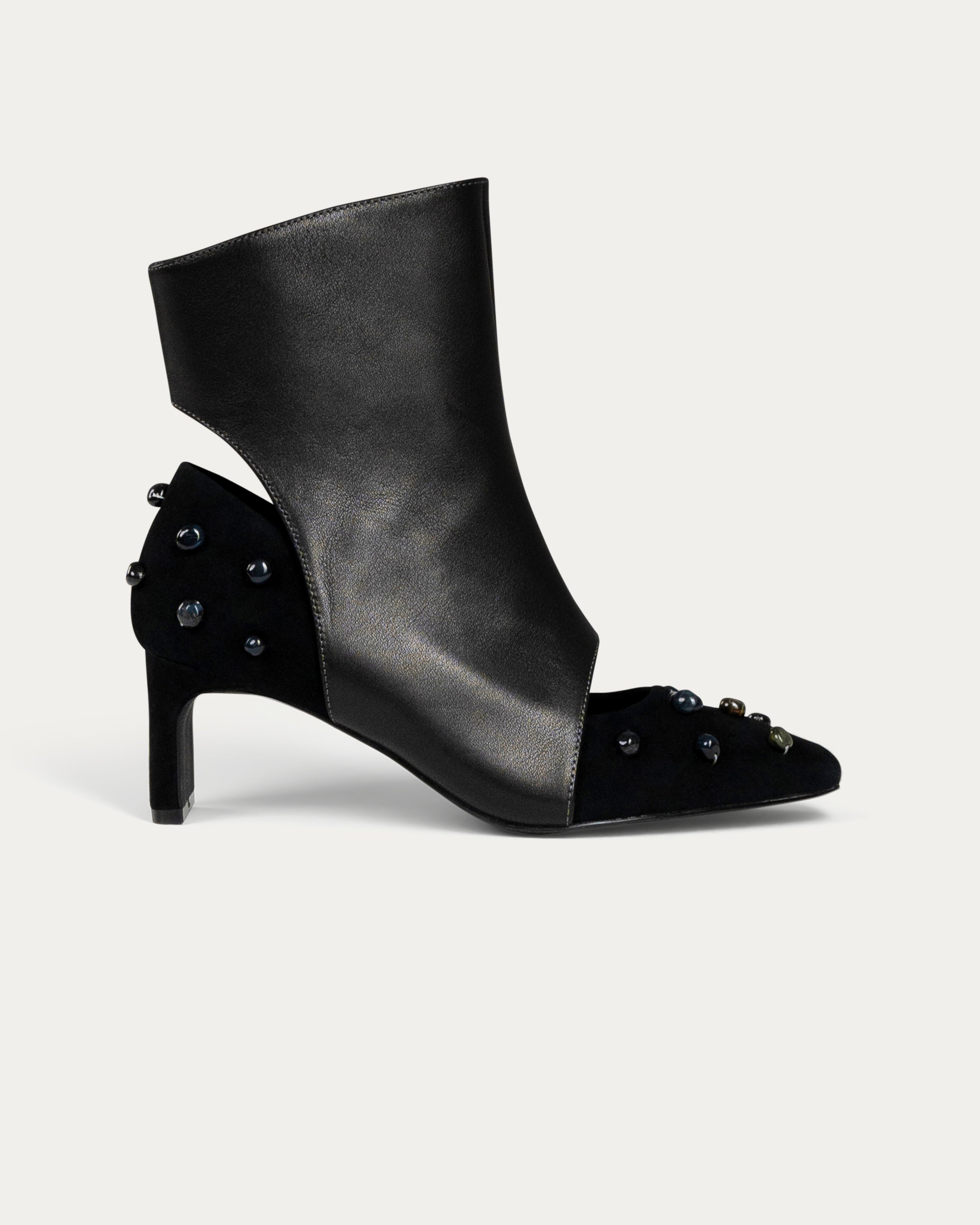 Venus black Kuwait shoes - KSA - THUNA 