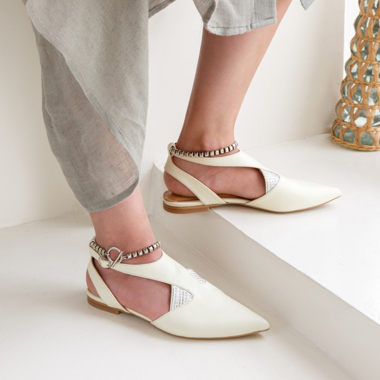 Sedef cream sandal - sandal - THUNA