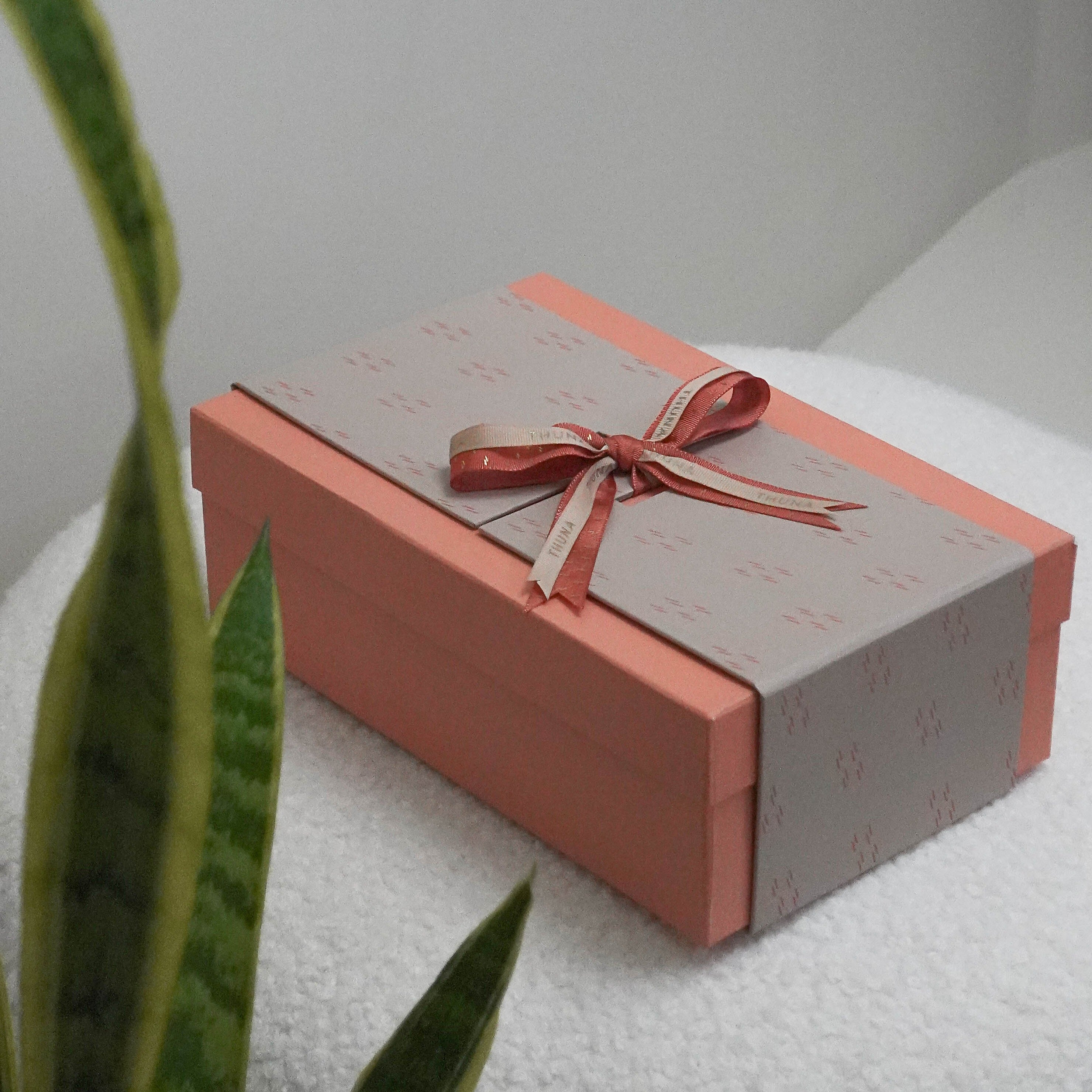 Gift wrapping - THUNA