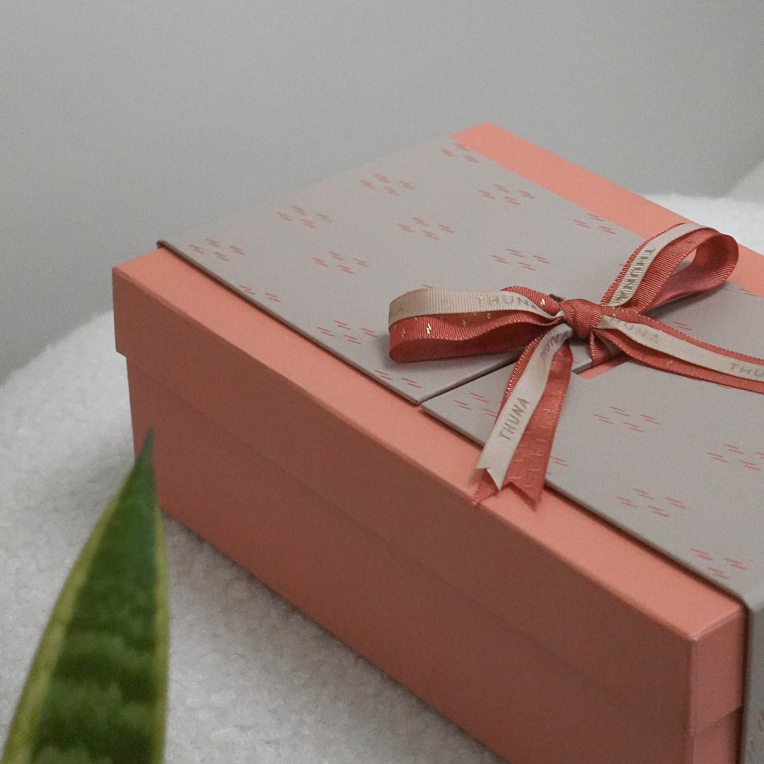 Gift wrapping - THUNA