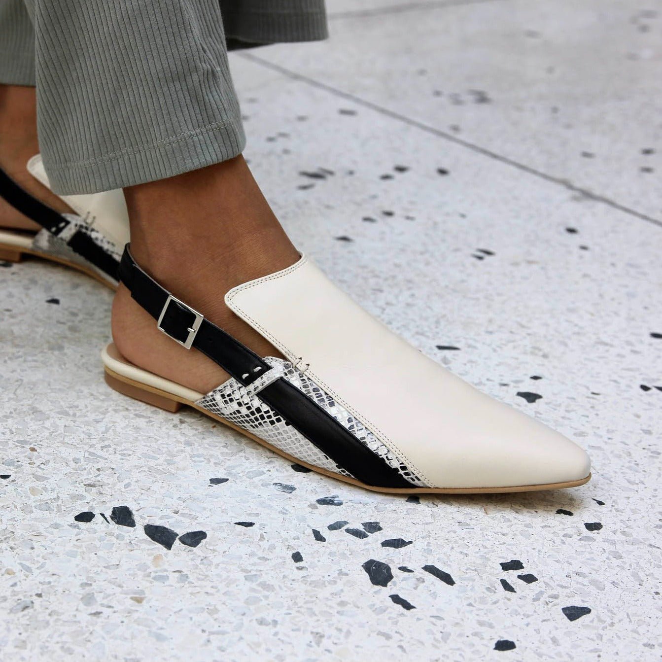 Sadan cream sandal - Shoes - THUNA