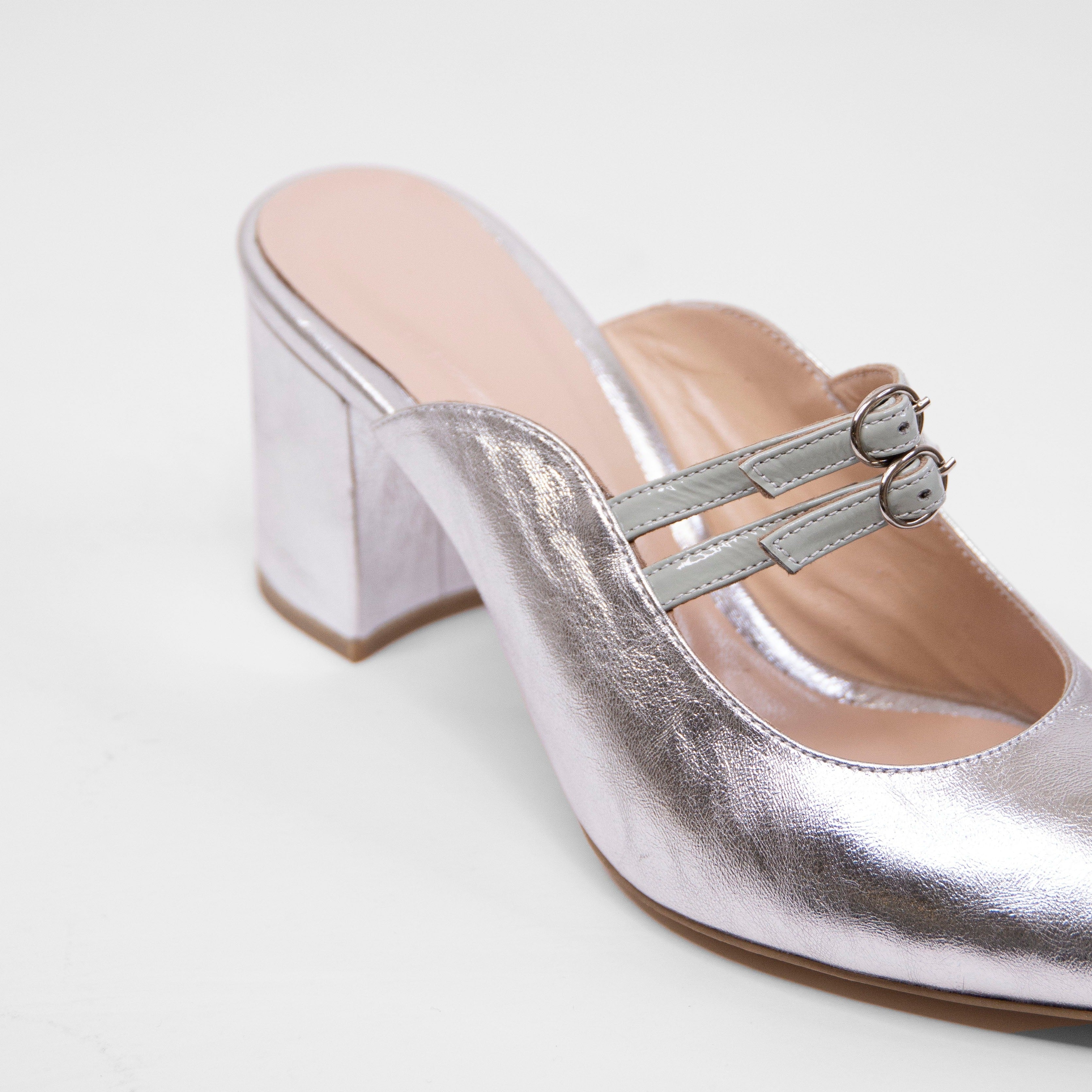 Lora silver heel - THUNA