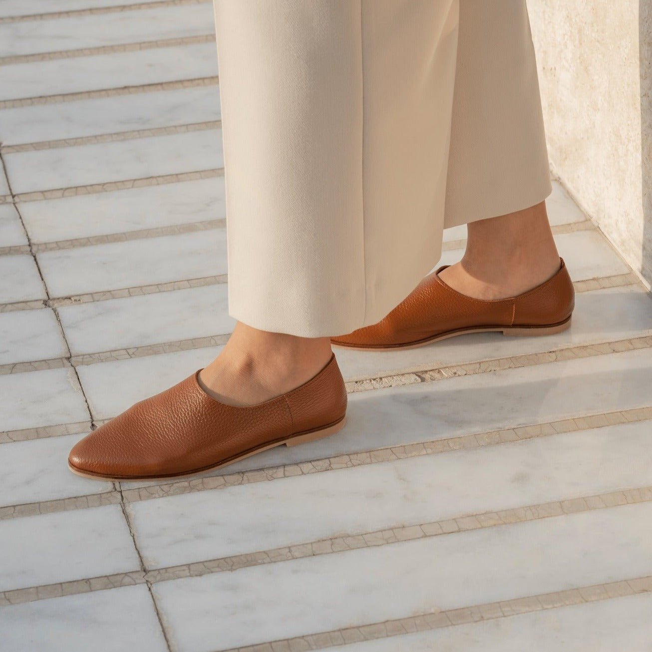 Adeela tan loafer - THUNA