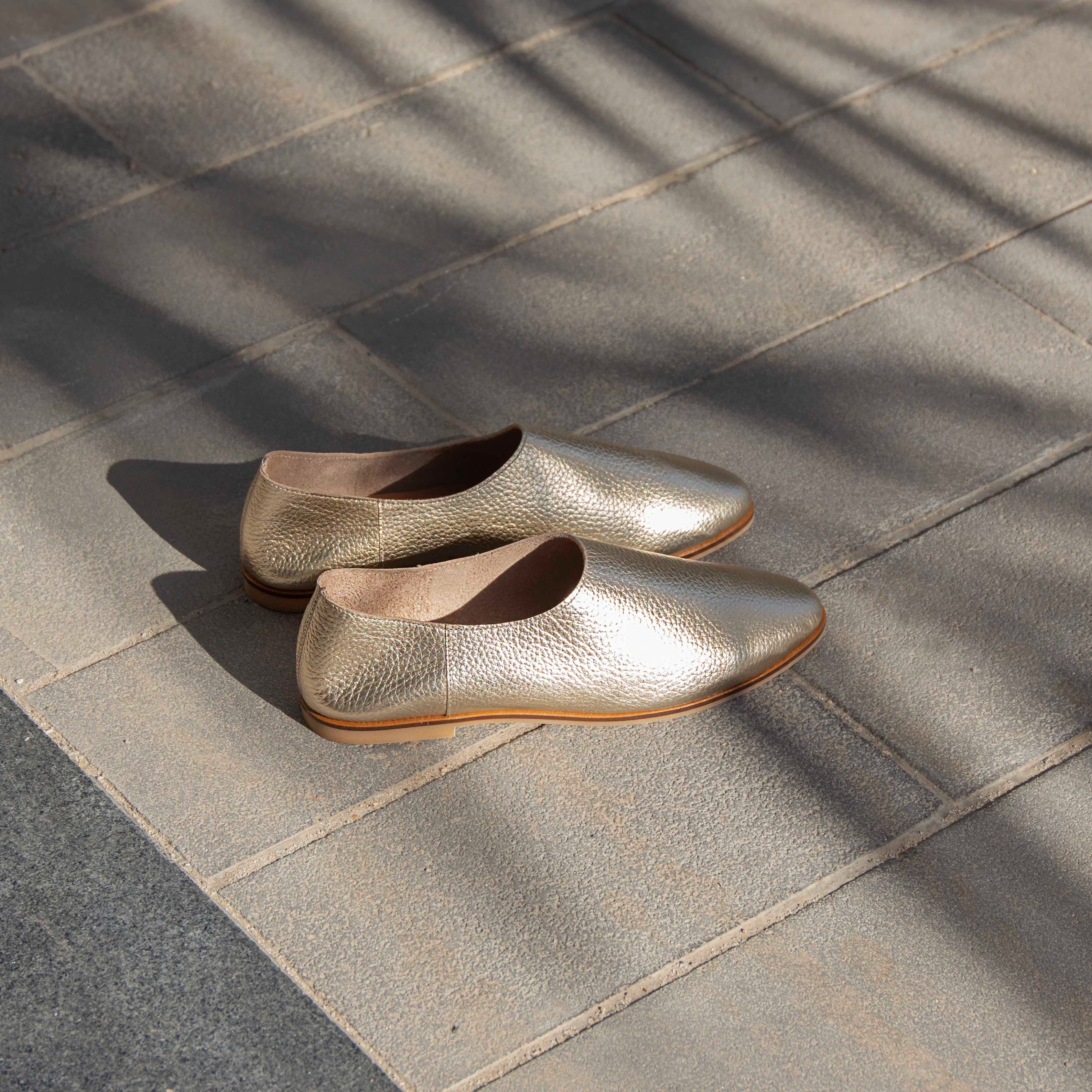 Adeela gold loafer - Loafers - THUNA