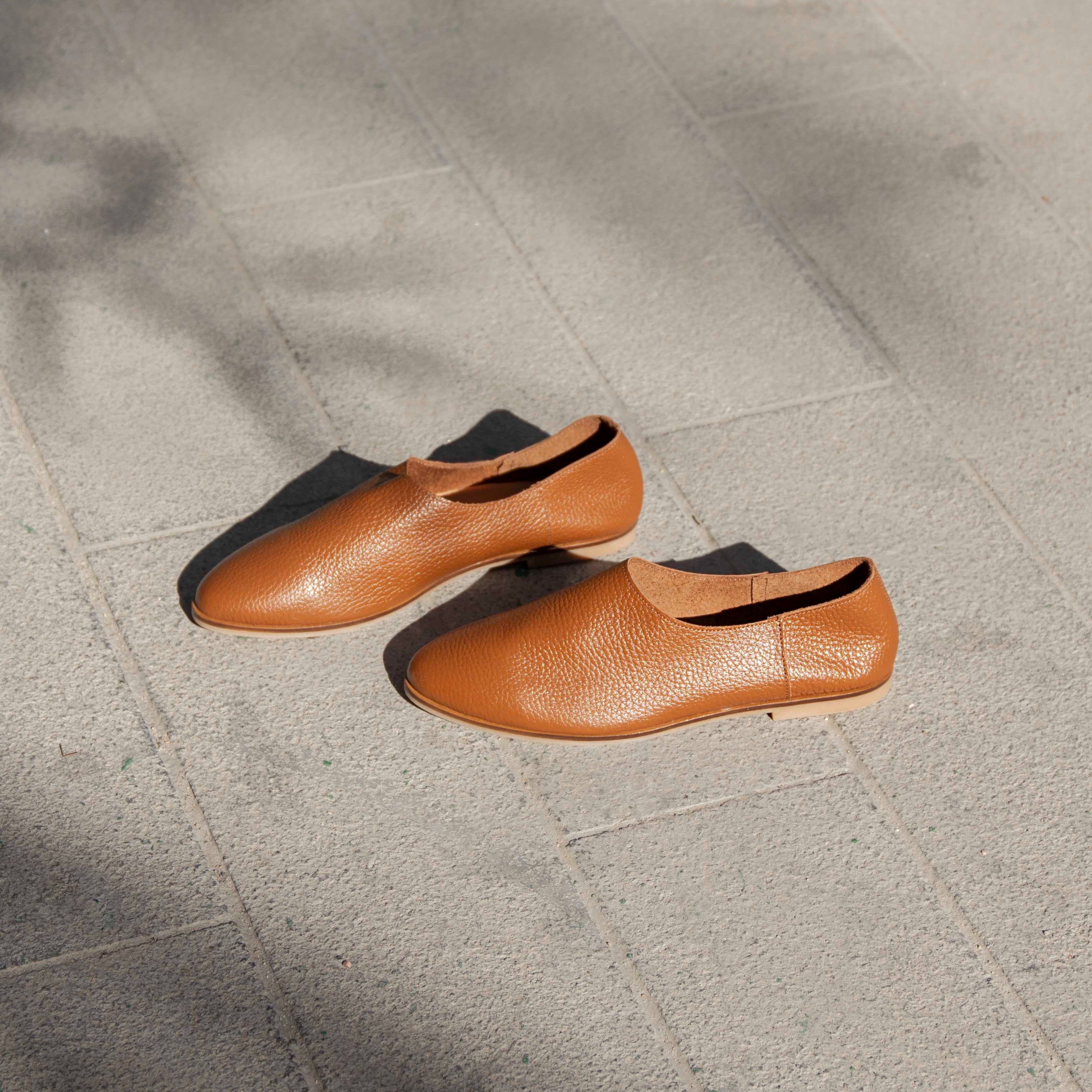 Adeela tan loafer - THUNA