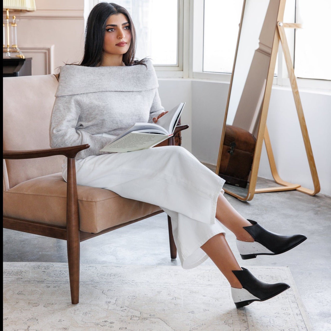 Sadeem black white boot - Shoes - THUNA